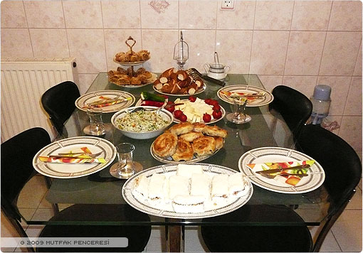 Arkadaş Sofrası