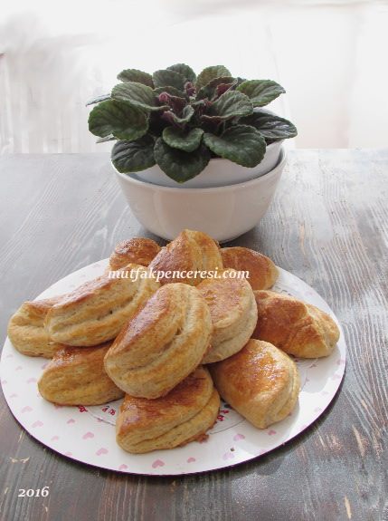 Saray Poğaçası