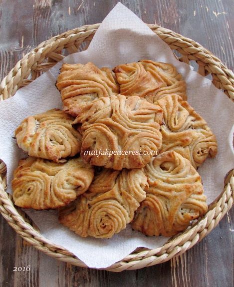 Gül Börek